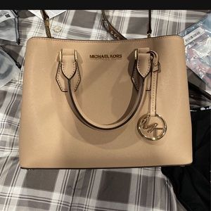 Michael Kors camile medium